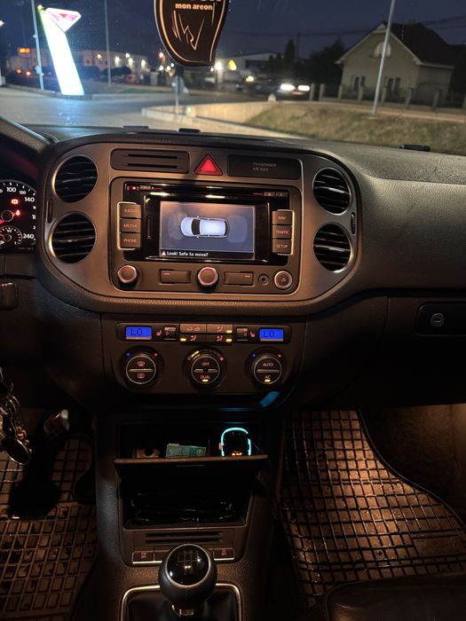 Vând VW Tiguan.