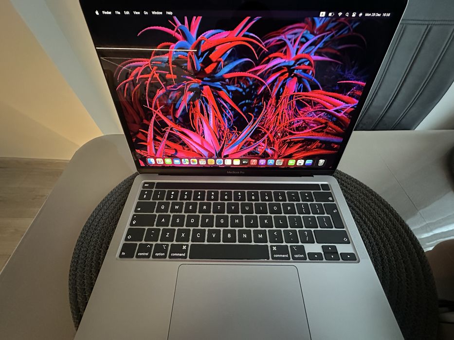 Macbook Pro 13 ‘   8GB RAM/256GB SSD