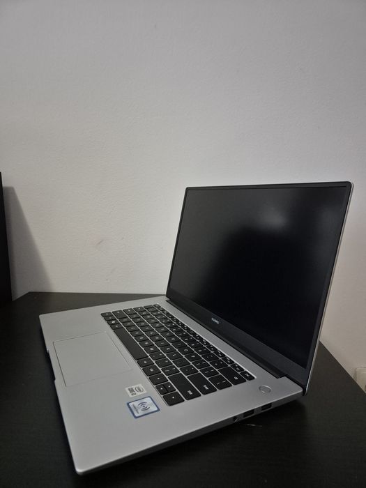 Laptop Huawei 15.6 inch i3