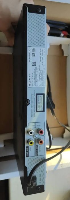 DVD-плеер Sony DVP-SR320