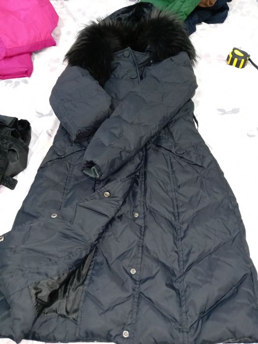 Продавам почти ново дамско яке с естествен гъши пух