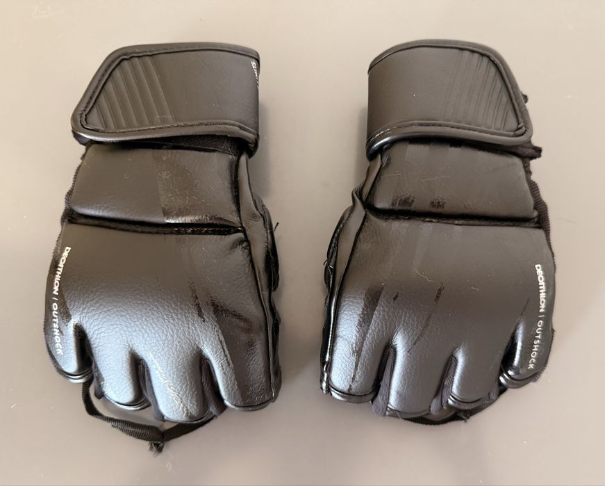 Mănuși MMA / Antrenament Sac Outshock Decathlon
