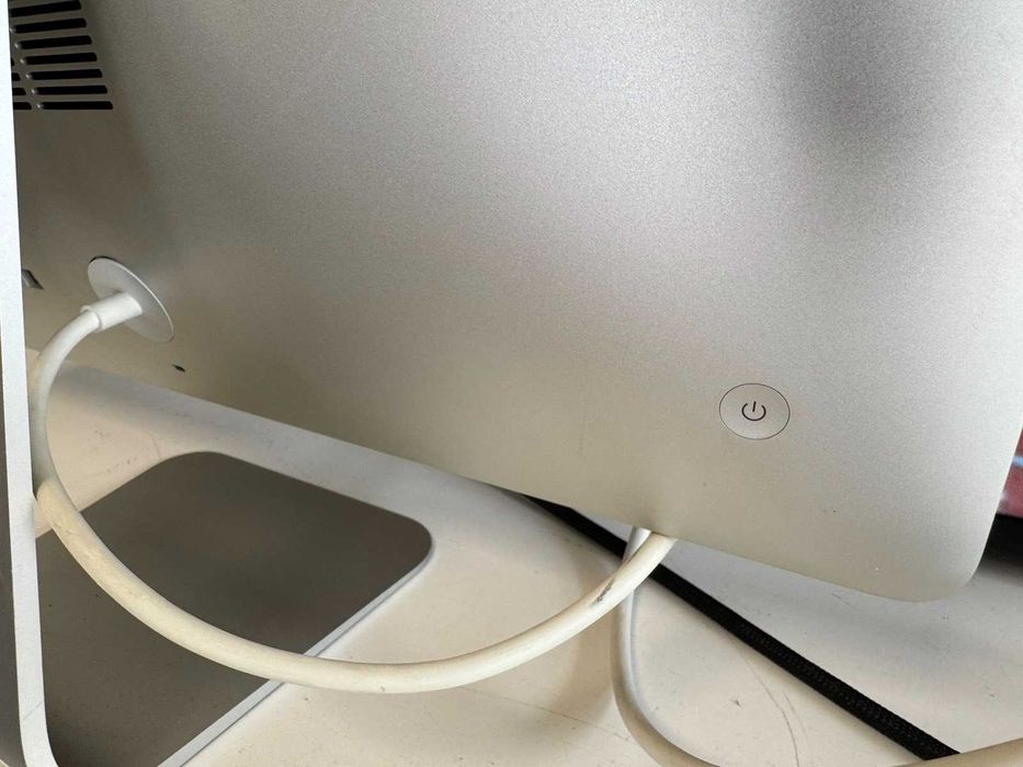 Компютър Apple iMac "Core i5" 1.4 21.5" (Mid-2014)