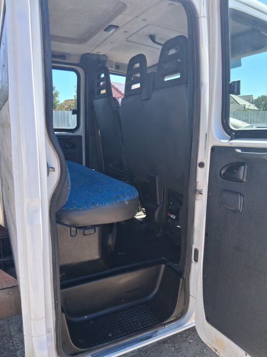 Iveco daily 7 locuri  2.8 basculabil pe cutie