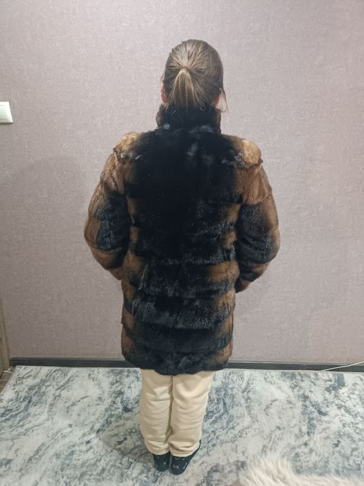 Продам норковую шубу