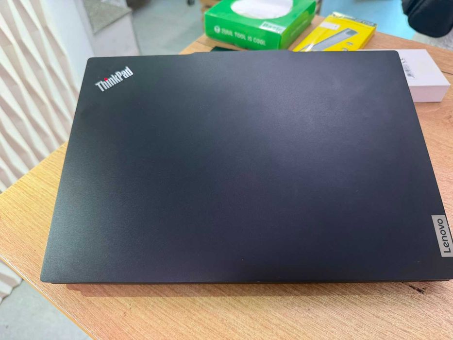 Lenovo ThinkPad E14 Gen 5 Aluminium i7-13700H 16GB 512GB SSD