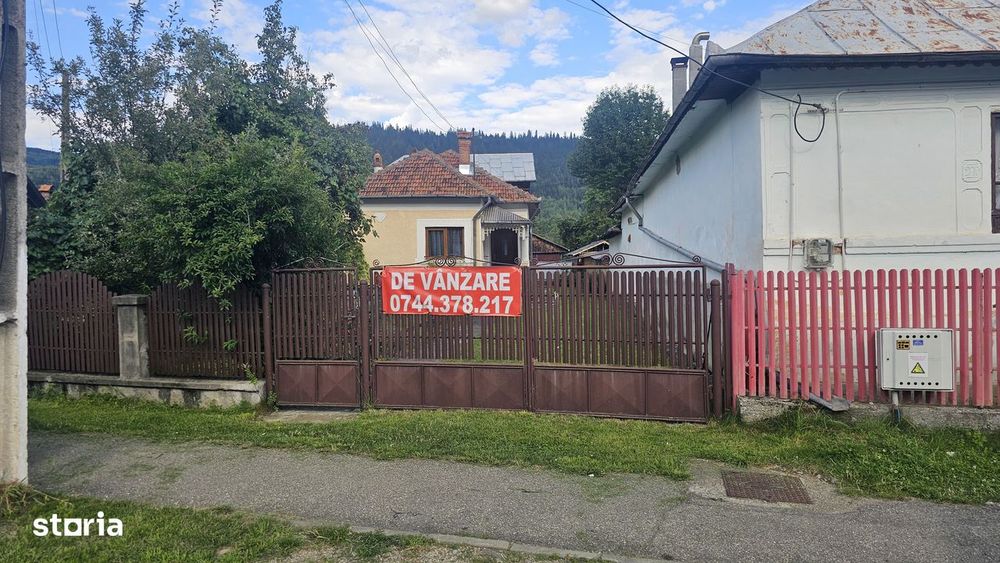 Casă spațioasă cu teren generos – Lerești, Argeș