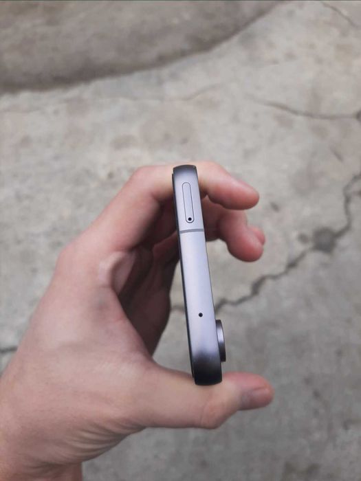 Samsung S23FE; 8/256; Vietnam;