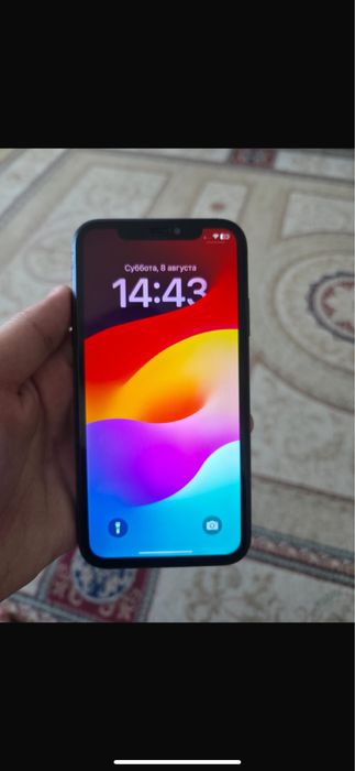 Продам айфон 11   64 гигабайта