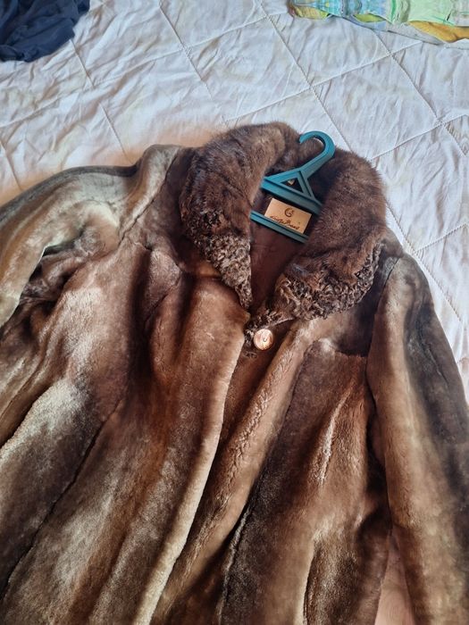 Мутоновая шуба продам