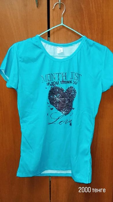 Футболки женские