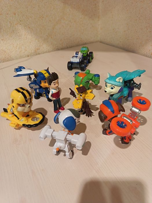 Продам детские игрушки