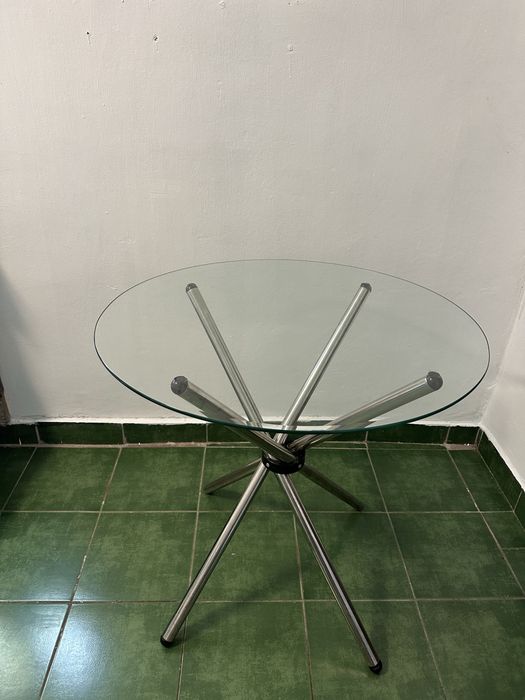 Masa de sticla diametru 80 cm inaltime 77 cm
