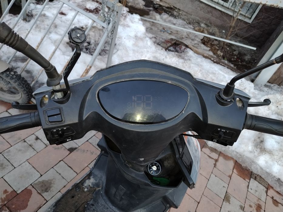 Продам скутер срочно