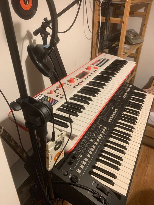 Sintetizator korg- yamaha