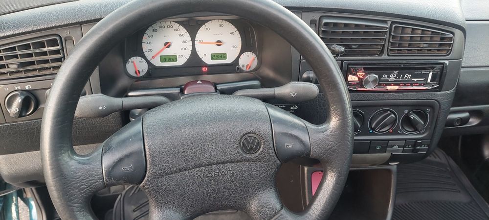 Vând Vw Golf 3 Cabrio 1.9 Tdi 1z An 1995 Cu fiscal pe loc Întreținut.