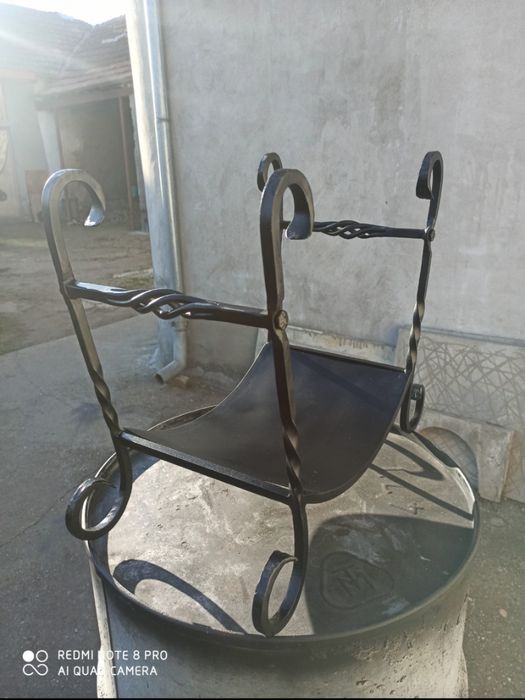 Аксесоари и кошнички за камина