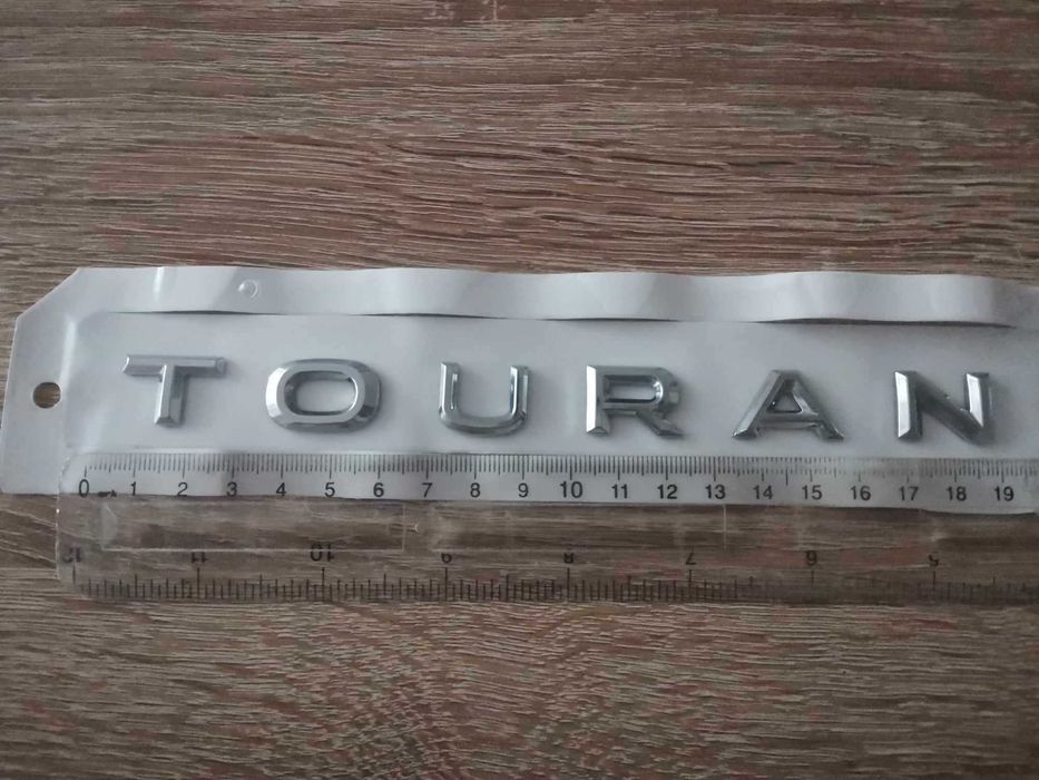надпис Volkswagen Touran Фолксваген Туран новия шрифт