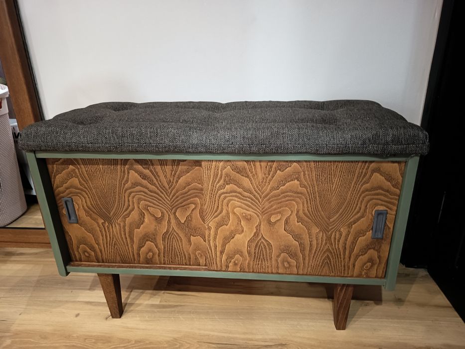 Шкаф за обувки с удобна пейка