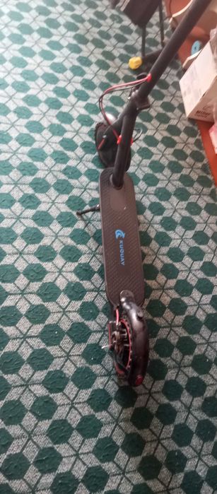 Электросамокат KUQUAY