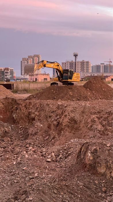 Услуга аренда гусеничного экскаватора