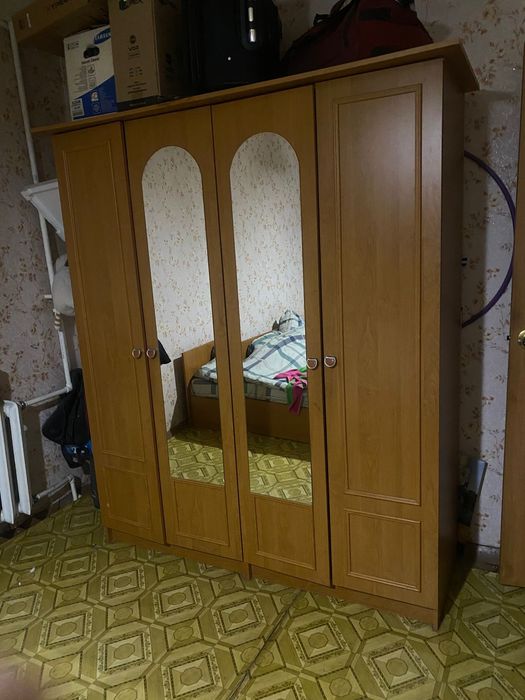 Спальный гарнитур