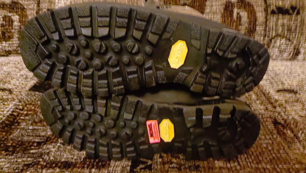 Bocanci Meindl Himalaya ,mărimea 42I