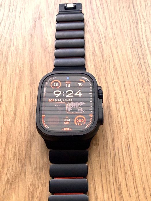 Apple Watch Ultra 2, GPS, Cellular, Black Titanium + Milanese Loop каишка