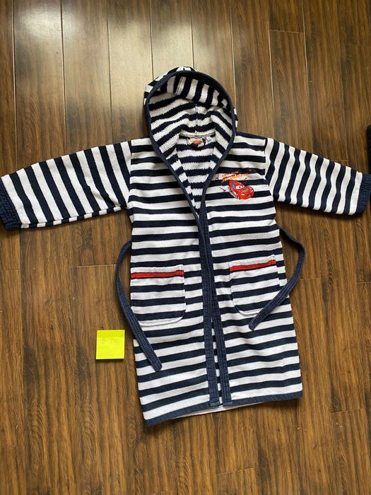 Плътна хавлия за баня Макуин 8-9 г