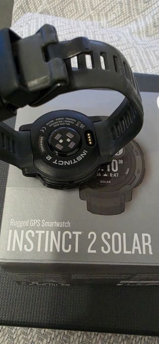 Suunto vertical Garmin instinct 2 solar