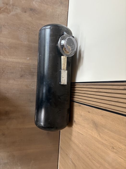 Продаю б/у ГБО 4 цилиндрованый в хорошем состояние