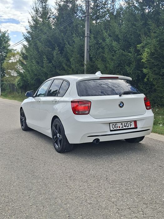 BMW 116 I * BUSINESS +* F20 * Navigatie * Climă * Tempomat * Full Led* BI-XENON * Key Less Go * Alb Perlat * Distribuție Schimbata * Import Recent *