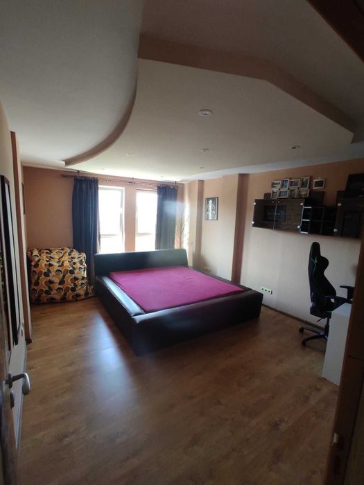 Продава се Тристаен апартамент в София, Гоце Делчев - 120 кв.м за 2084 €/кв.м - Снимка #1