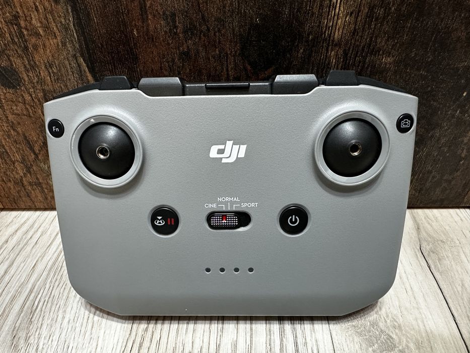 Дрон DJI Mini 3 Pro
