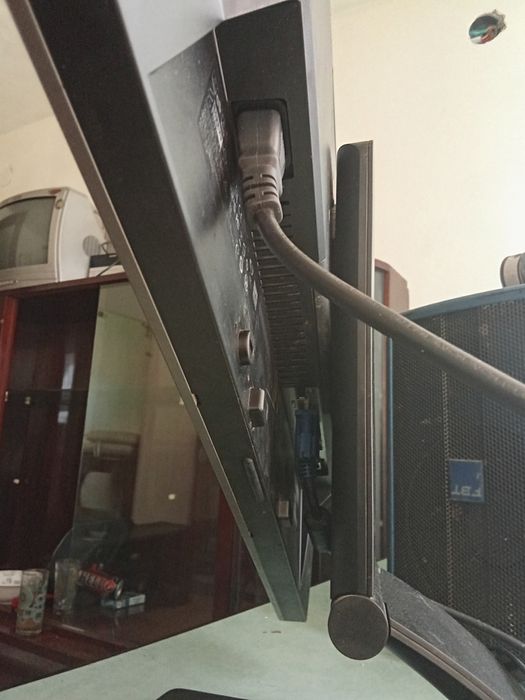 Vând calculator i5 core