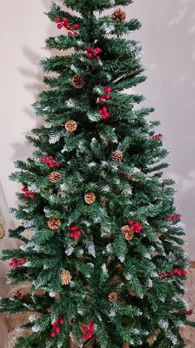 Ёлка искусственная