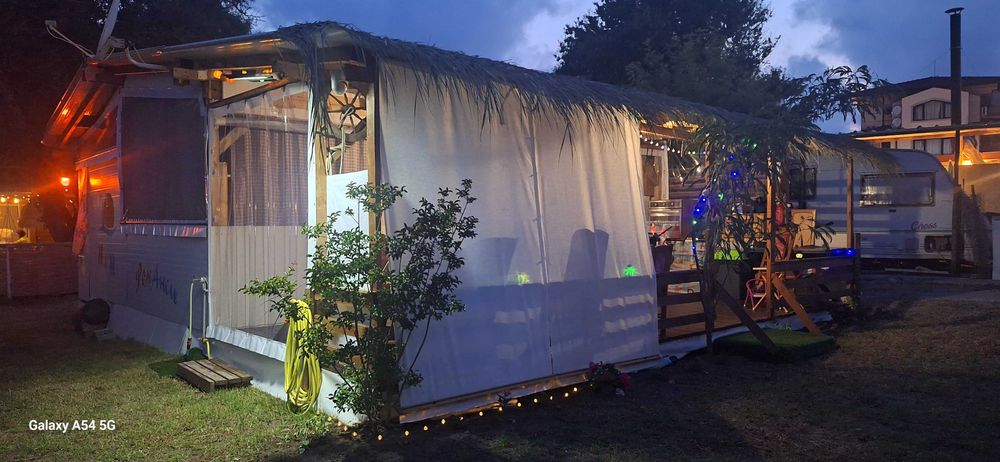 Каравана на първа линия в Арапя