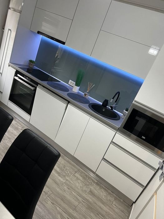 Vând apartament ultramodern