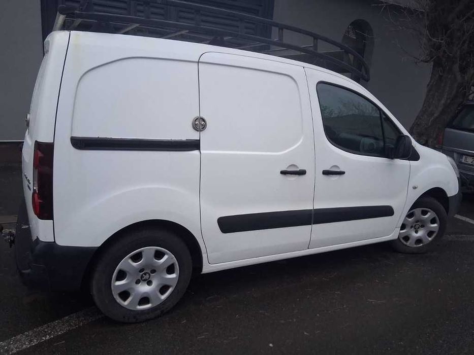 Peugeot partner 2016 duba 127000km autoutilitara