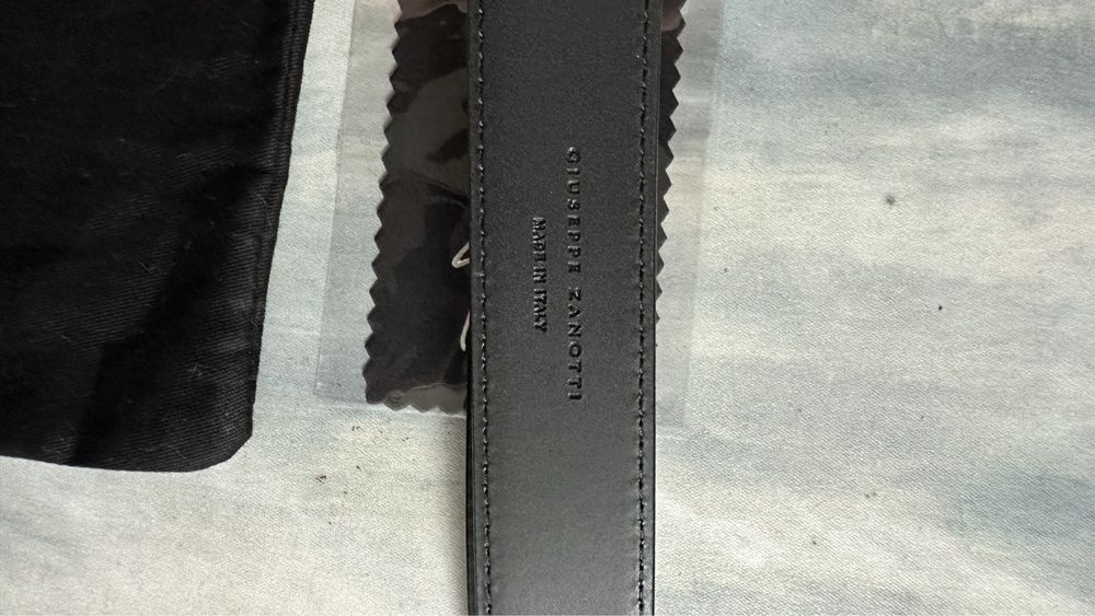 Curea Giuseppe Zanotti linum