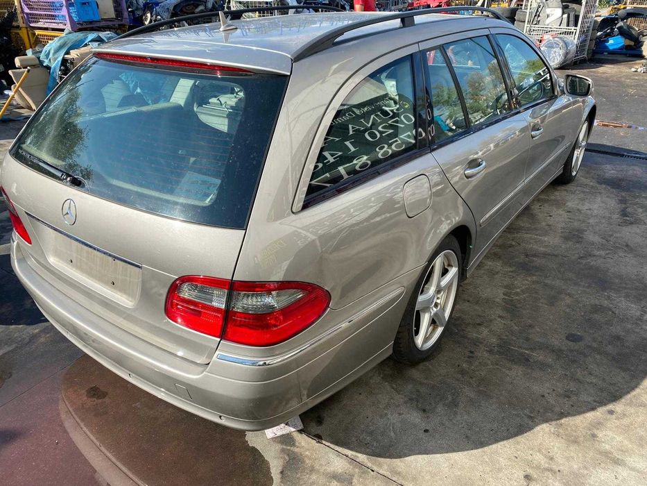 Dezmembrez mercedes e class w211 facelift 3.0 v6 om 642/far/bara/aripa