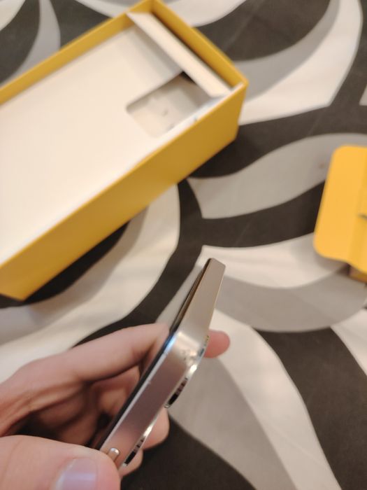 Vând realme c55 aproape nou!!