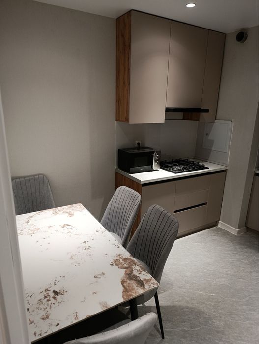 1xona Lyuks remont Roxat kurugda