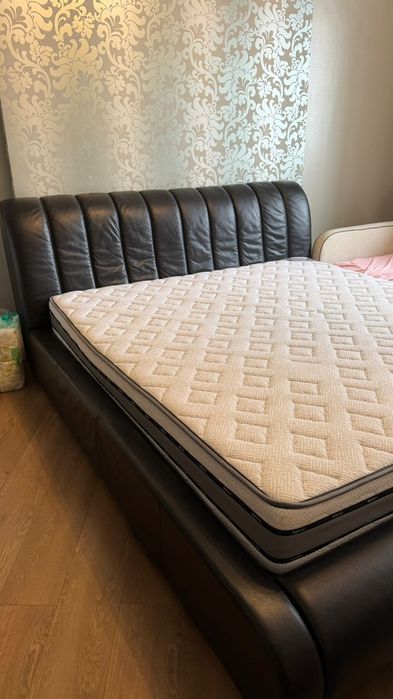 Кровать состояние хорошая