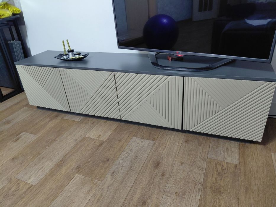 Тумба под телевизор