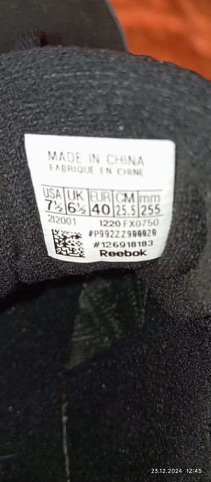 Reebok  40 номер