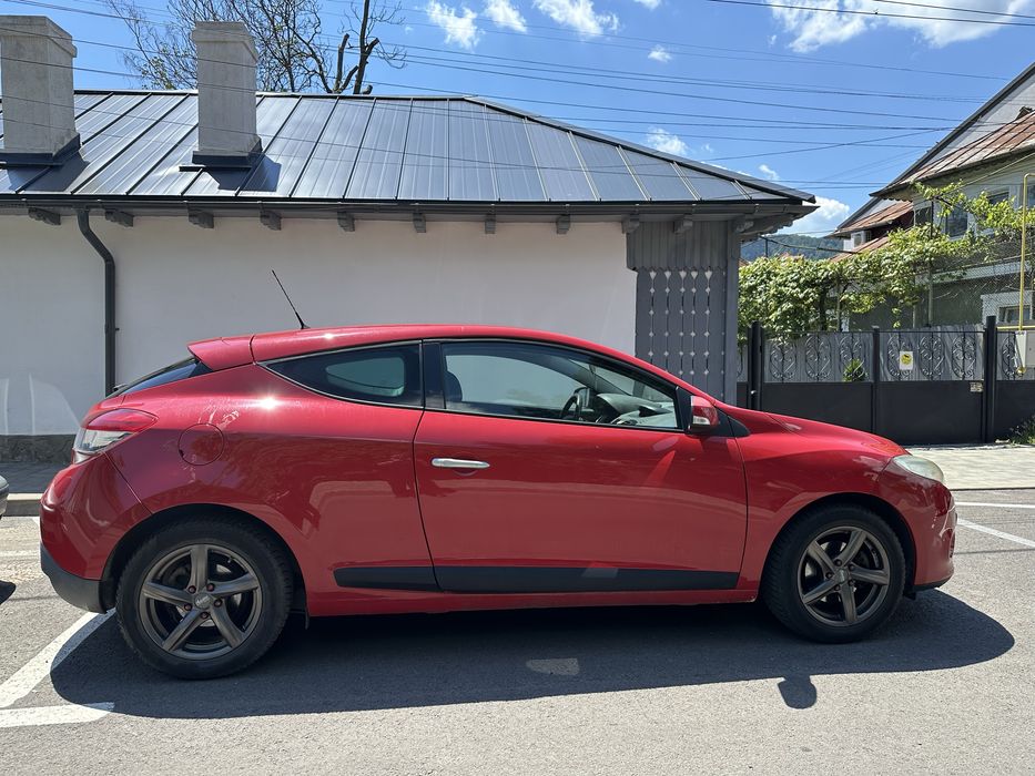 RENAULT Megane 2010 — imagine 2