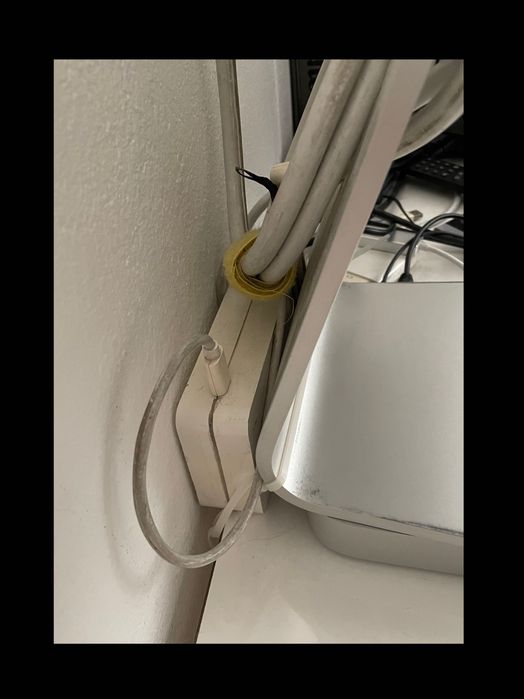 Apple Cinema Display 30"