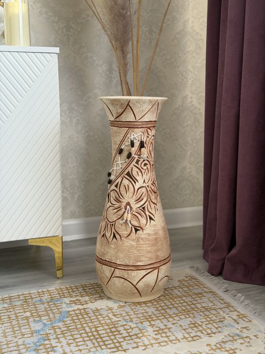 Ваза продается сатылады