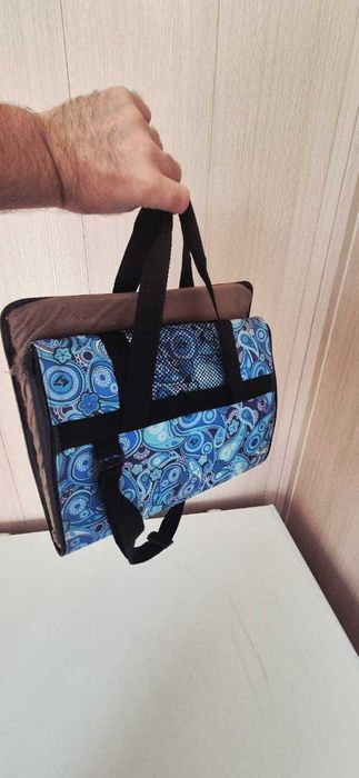 Переноски для животных и детские игрушки